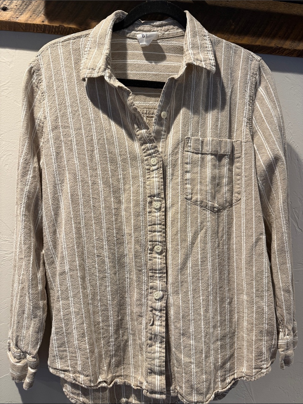 GAP Linen blend Beige and White Striped Casual Button-Down Shirt